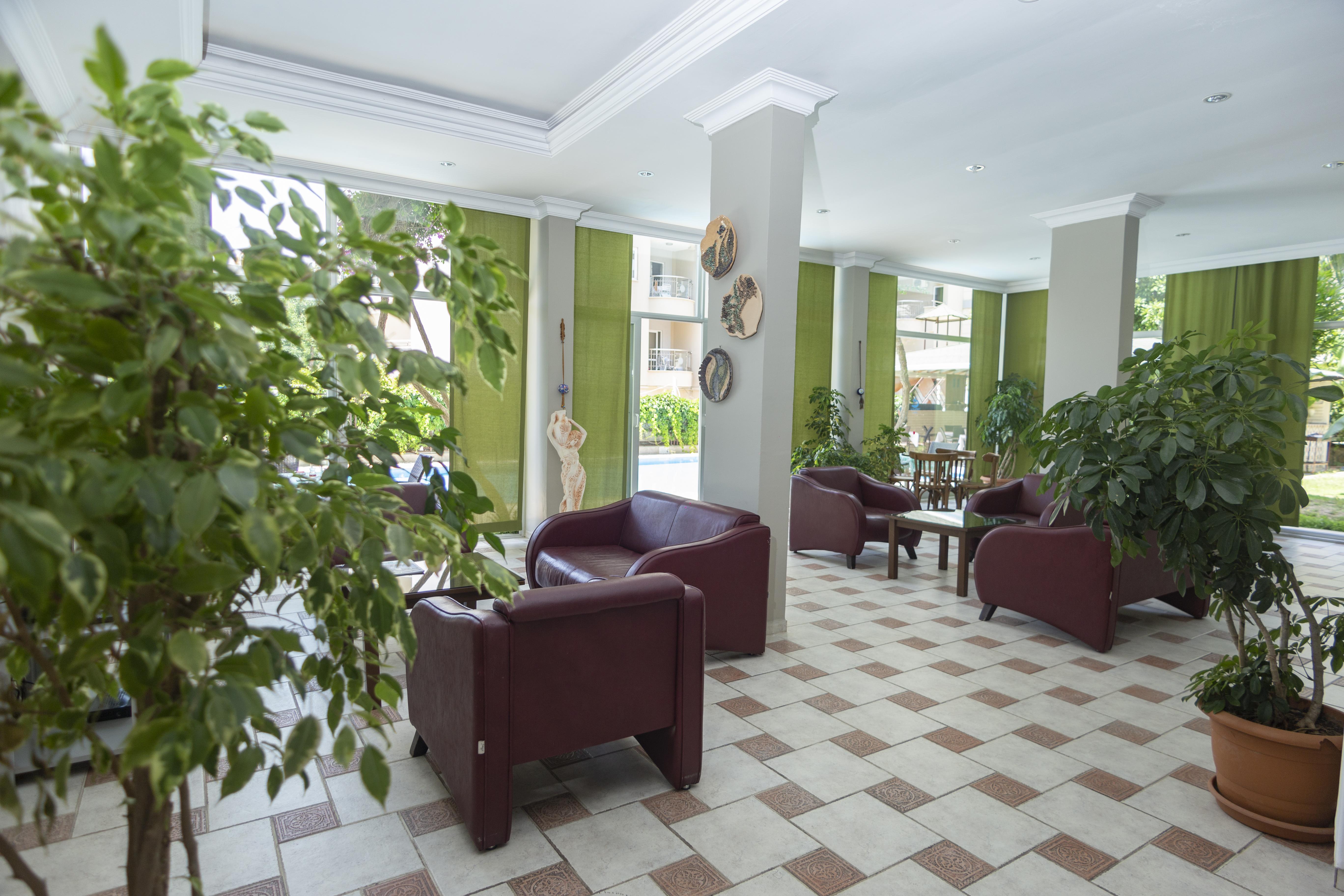 Hotel The S Aparts & Suites 3*